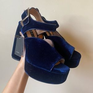 Brand new blue velvet Zara heels